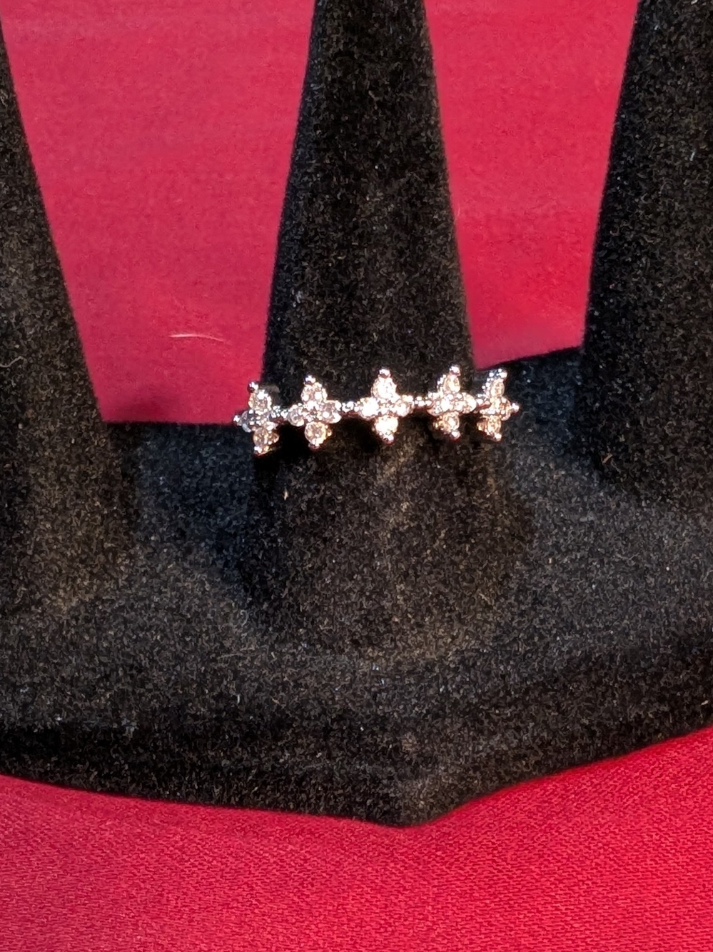 Dazzling Sterling Silver CZ Floral Band Ring - Women Jewelry